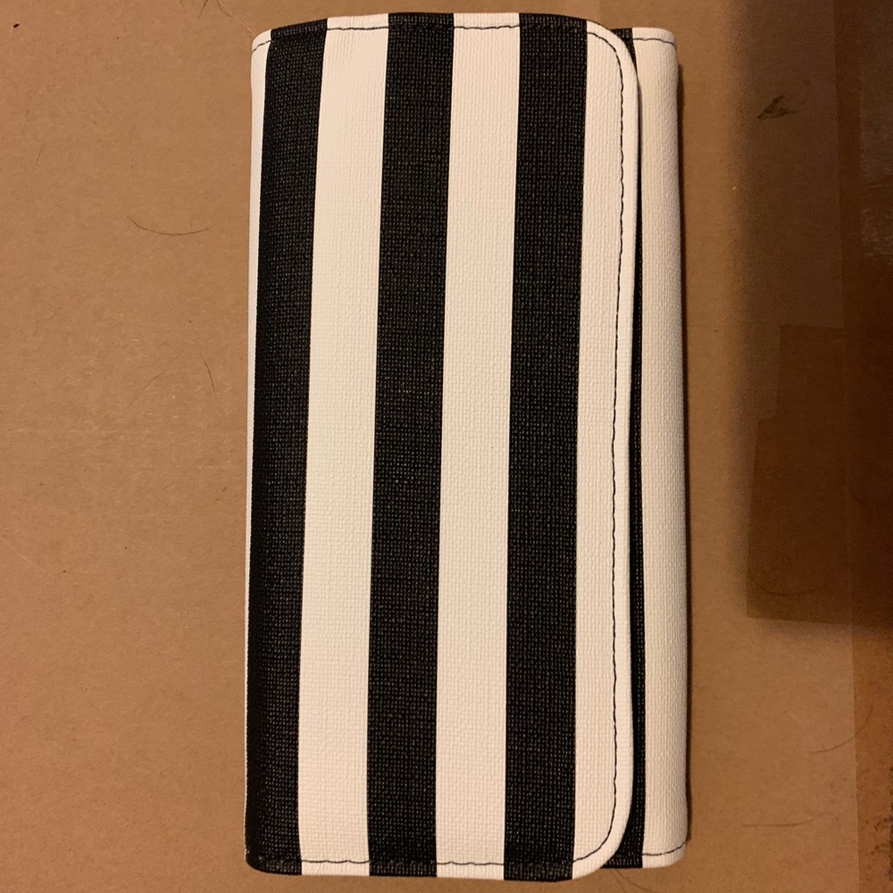 Kut from the kloth wallet
